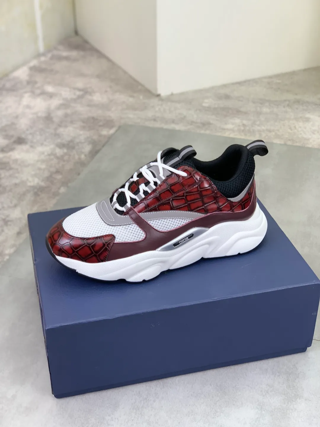 Men's shoes 💰P480 new style 💰new color high quality🔥🔥🔥, Dior [Dior] official website newly released 1:1 copy, the shoe body is made of imported original fine and breathable cloth and selected first-layer cowhide ➕original fine mesh lining insole, perfect shape and top quality 🙈rubber foam combination outsole is super light and wear-resistant👣, super hot style Code number: 38-45 (46 47 customized)